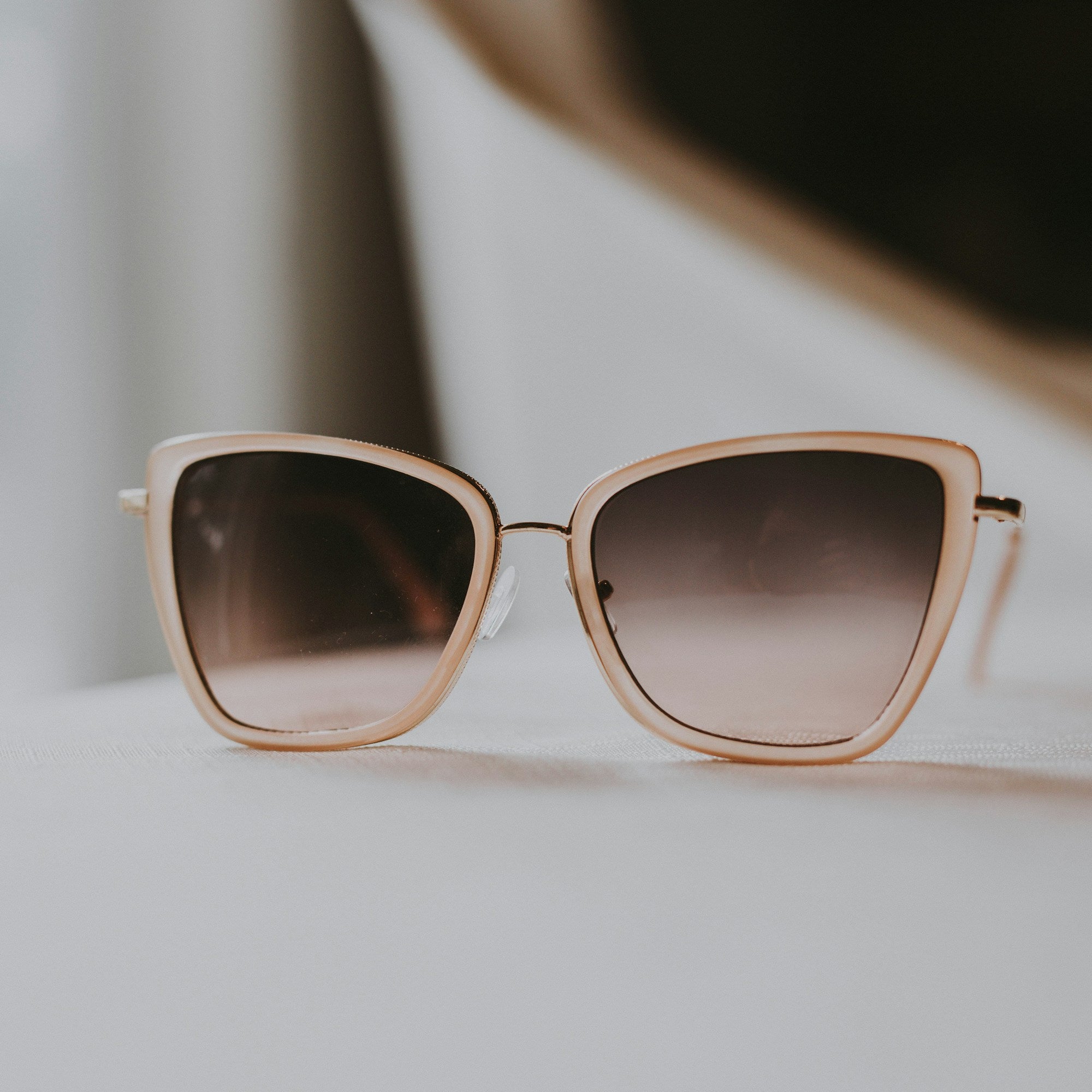 Gafas grises bodegón vintage — SVMSARA gafas vintage mujer